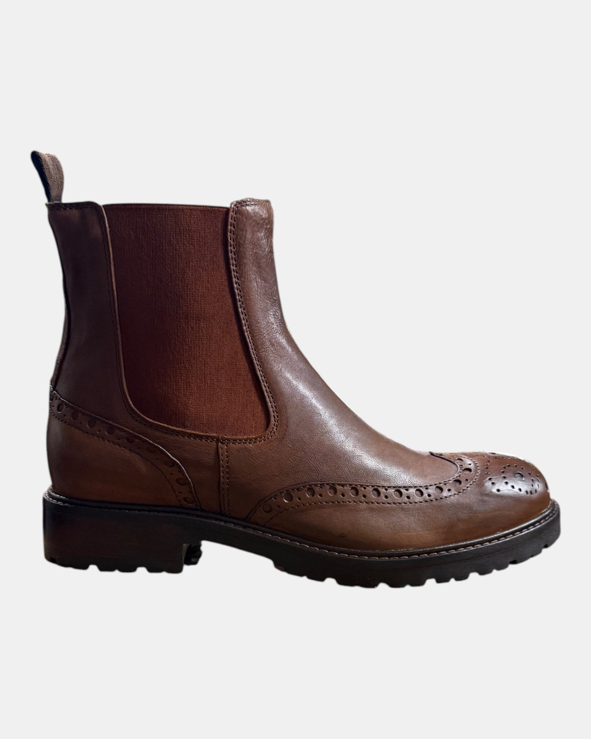 Hundred100 – Chelsea boot in pelle con decoro brogue Cuoio
