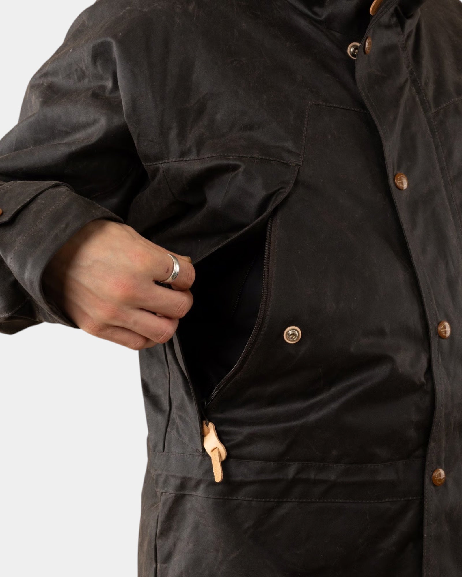 Manifattura Ceccarelli Long Mountain Jacket 7013 – Giacca lunga in cotone cerato con cappuccio