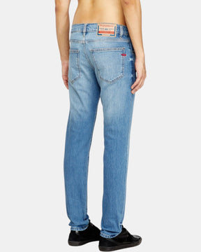 2019 D-STRUKT 0ADBK L30