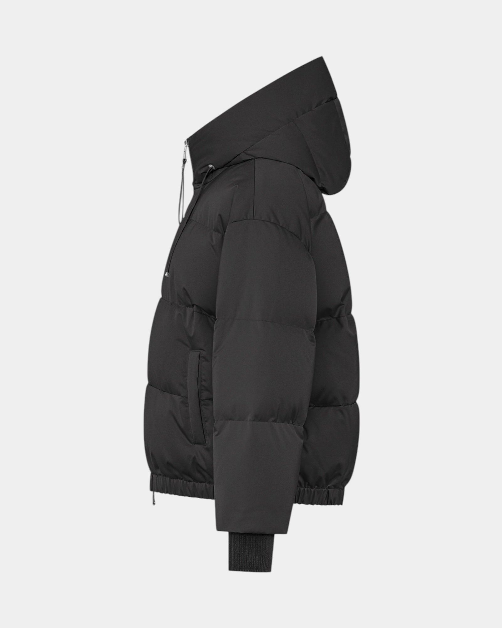 Duno Heka M – Piumino corto oversize in raso tecnico con cappuccio