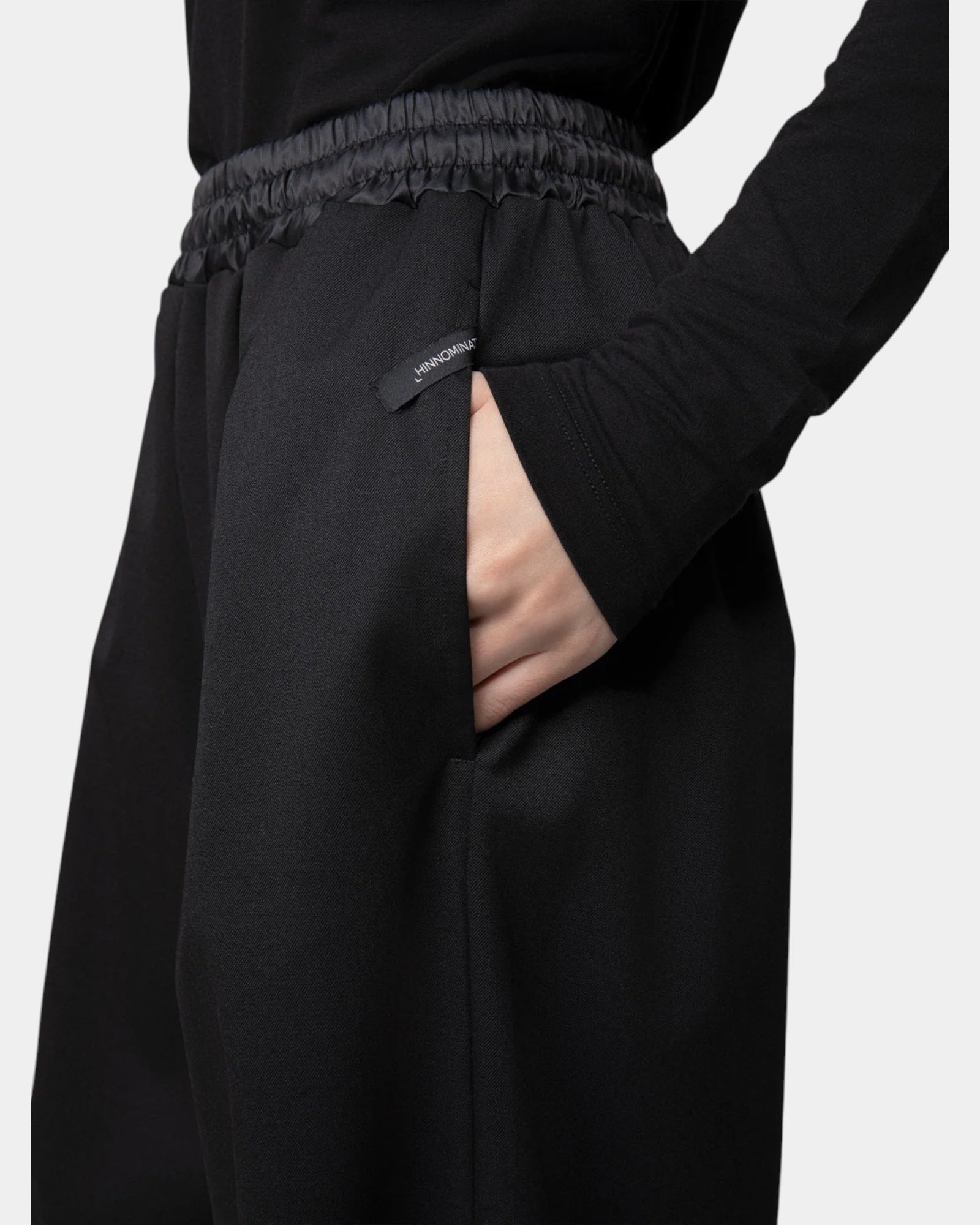 Hinnominate – Pantalone con pinces e coulisse in misto lana Nero