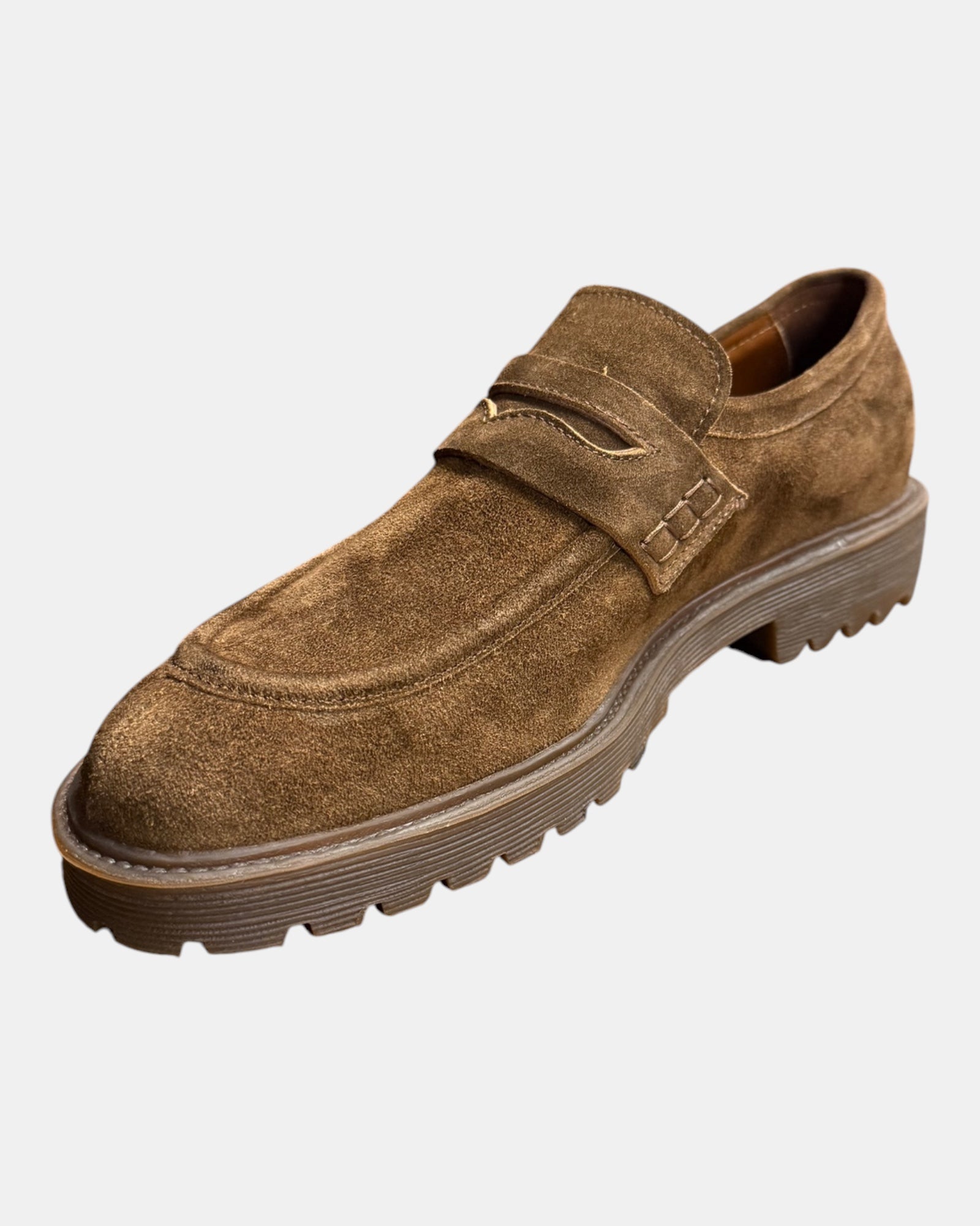 Hundred100 – Mocassino in suede con suola carrarmato Marrone