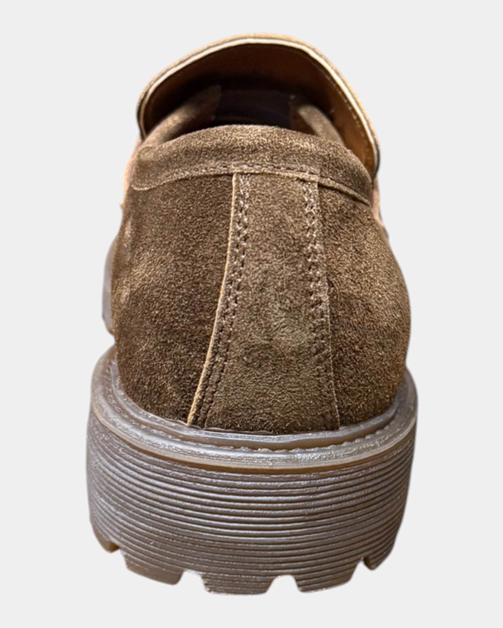 Hundred100 – Mocassino in suede con suola carrarmato Marrone